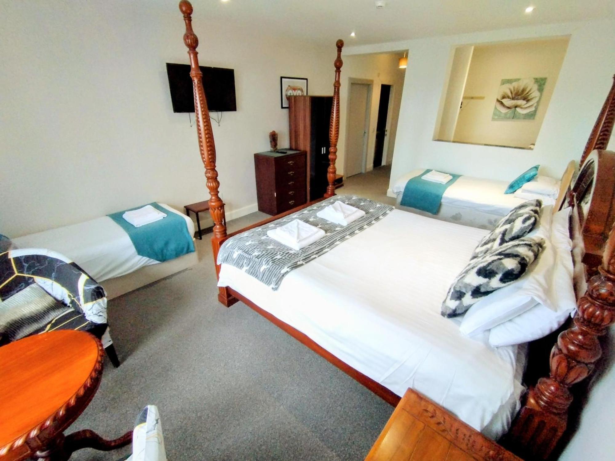 Oyo Gin House Hotel Greenock Dış mekan fotoğraf