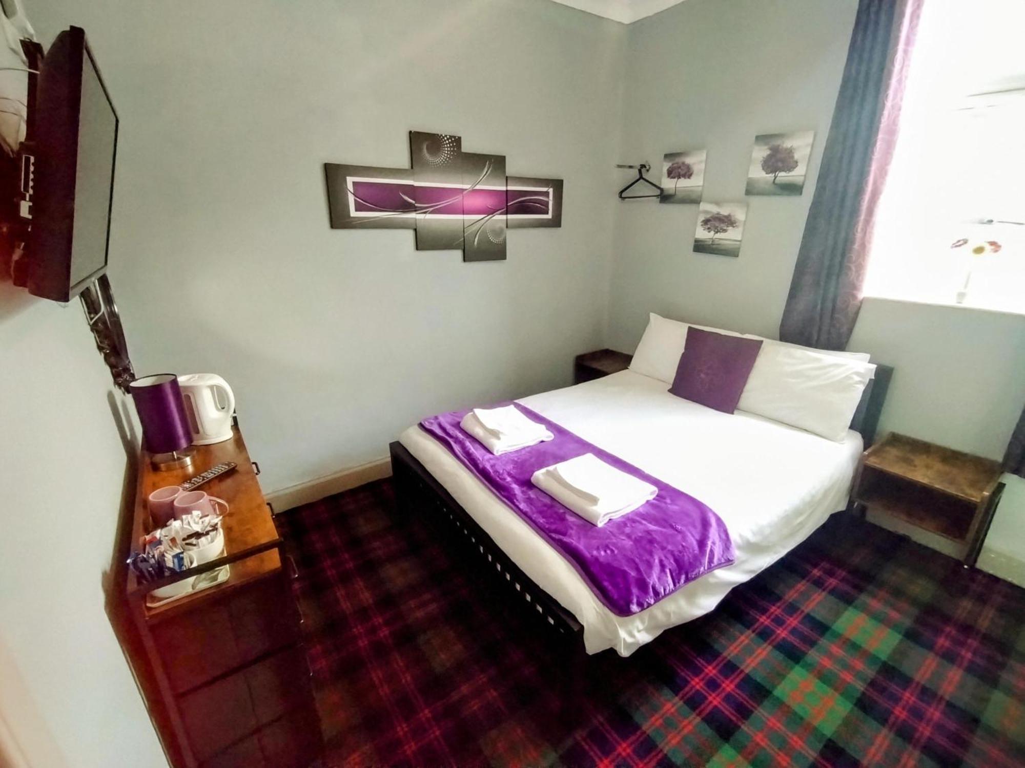 Oyo Gin House Hotel Greenock Dış mekan fotoğraf