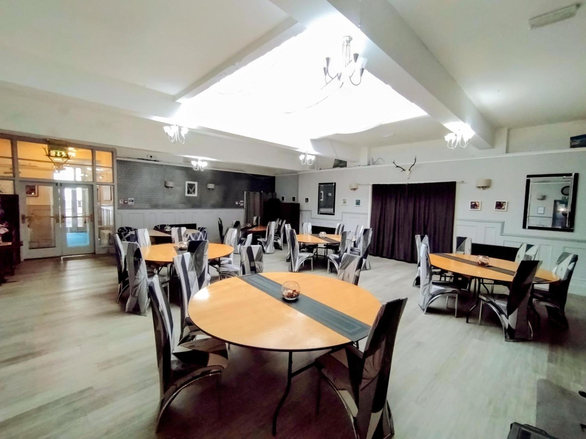 Oyo Gin House Hotel Greenock Dış mekan fotoğraf