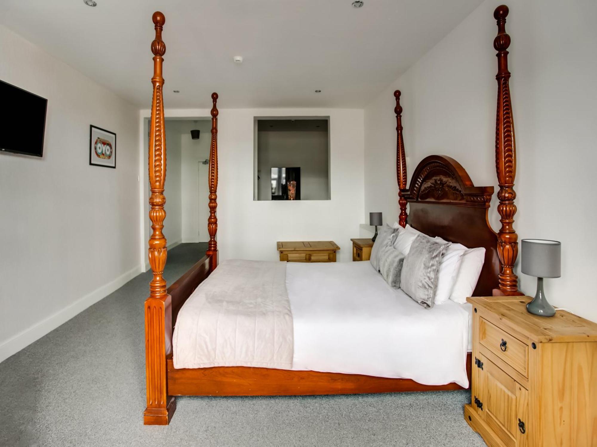 Oyo Gin House Hotel Greenock Dış mekan fotoğraf