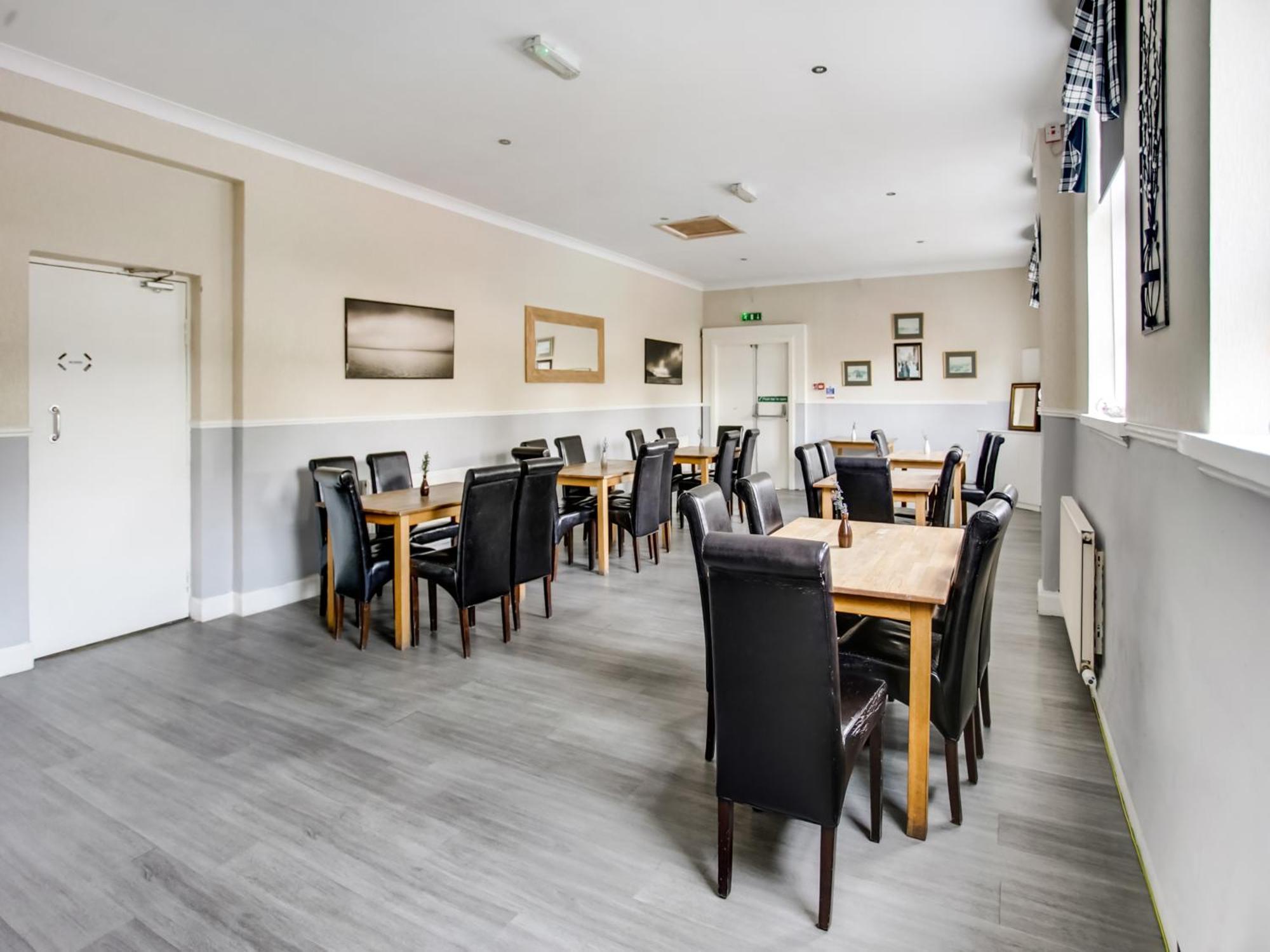 Oyo Gin House Hotel Greenock Dış mekan fotoğraf
