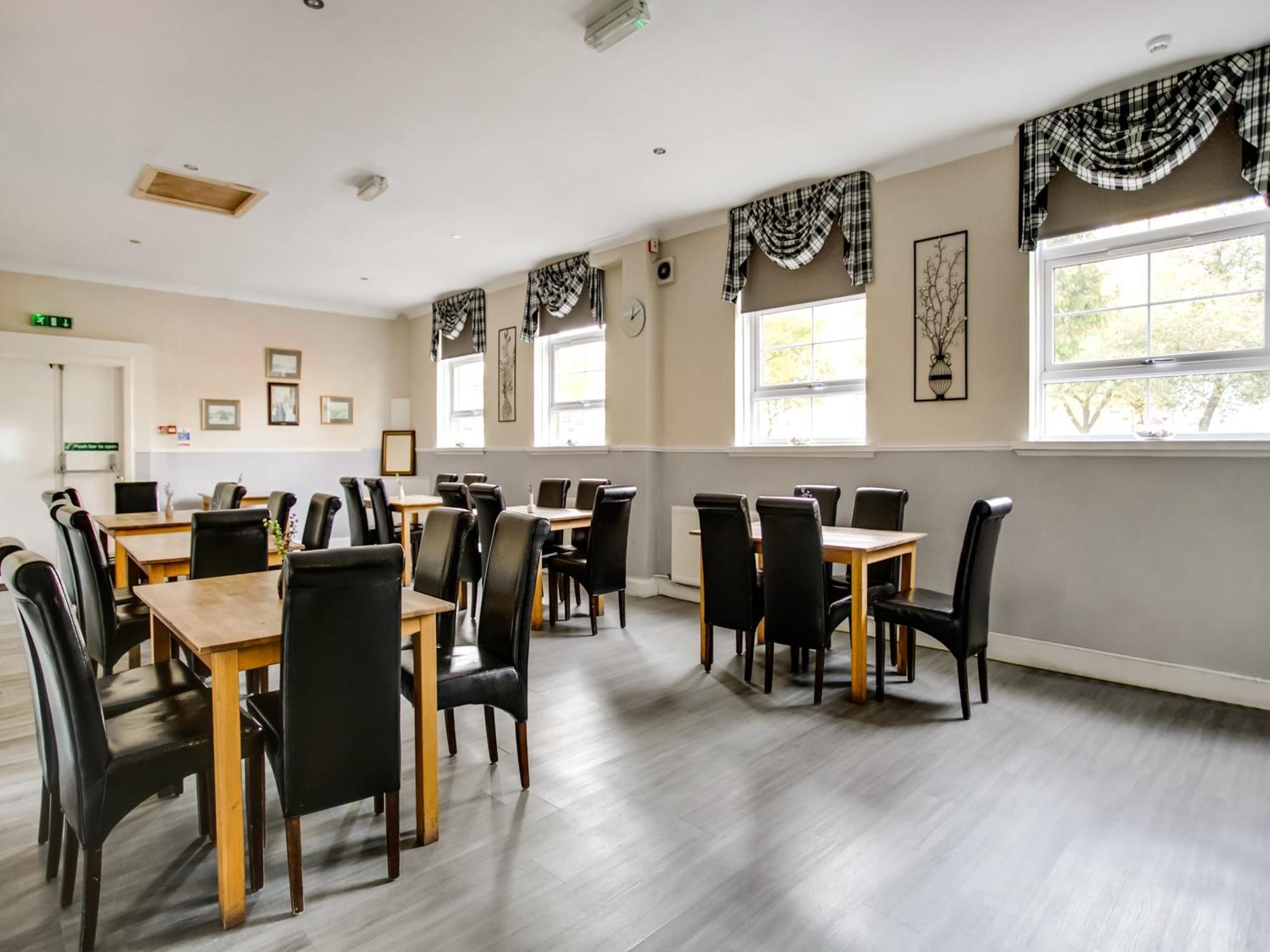 Oyo Gin House Hotel Greenock Dış mekan fotoğraf