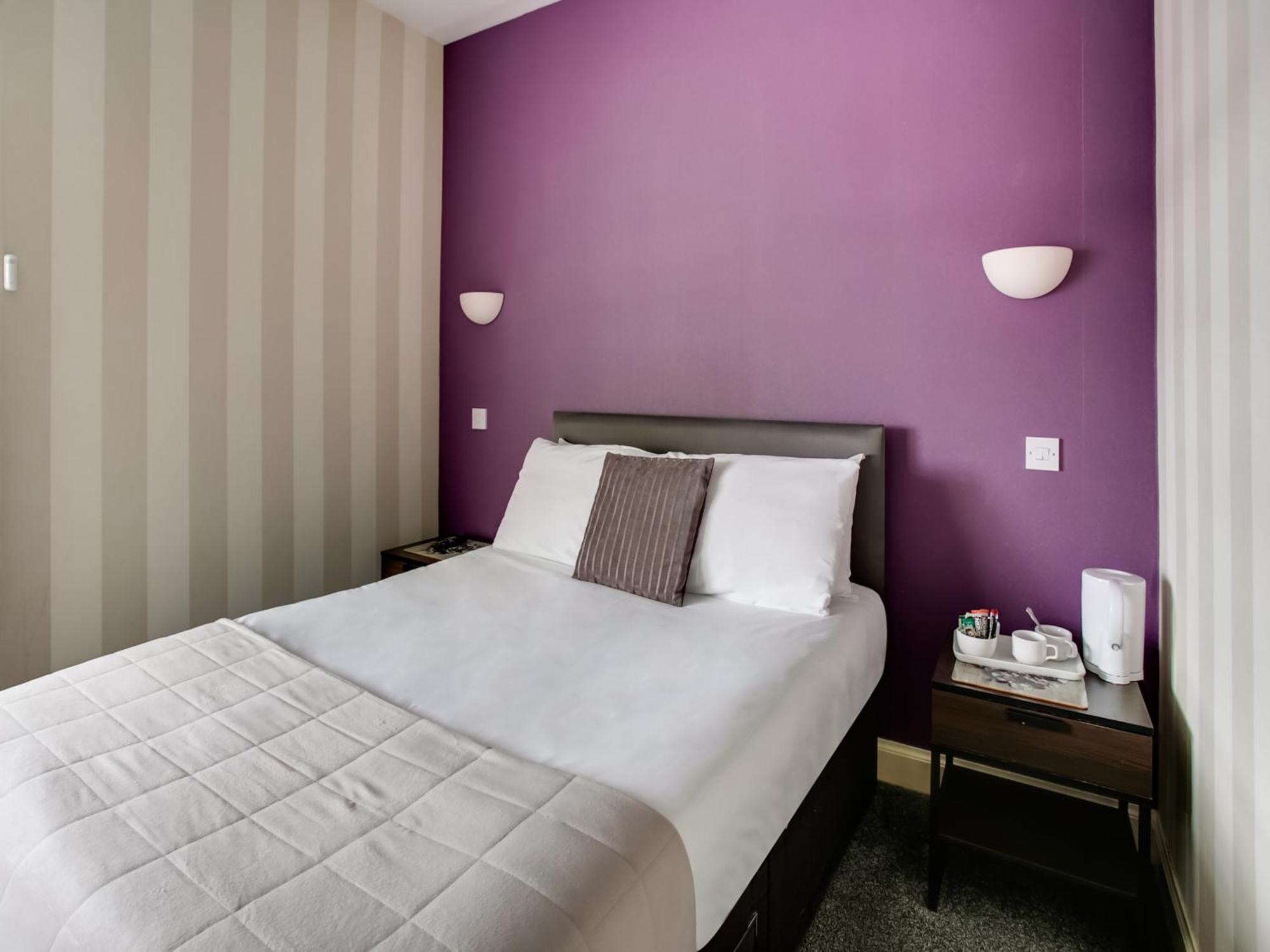 Oyo Gin House Hotel Greenock Dış mekan fotoğraf